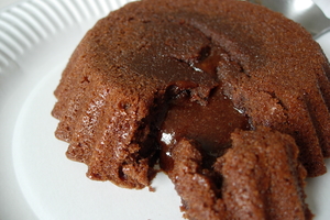 Как приготовить шоколадный десерт на День Валентина (ВИДЕО)