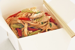 Как приготовить лапшу в коробочках (ВИДЕО)