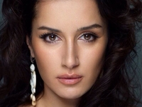 Beauty-образ дня: Тина Канделаки