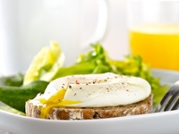 Яйца-пашот на завтрак: Три вкусные идеи