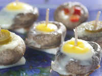 Запеченные шампиньоны с перепелиными яйцами