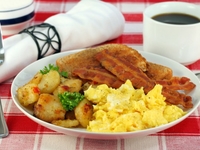 Яйца-скрэмбл на завтрак: Три вкусные идеи