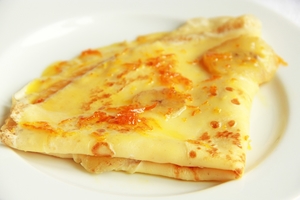 Как приготовить блины с бананами и апельсиновым соусом