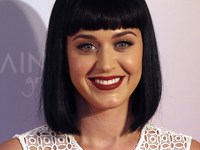 Битва стрижек: Рианна против Кэти Перри