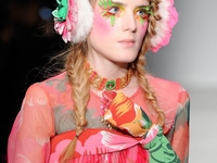 Культурный шок: Beauty-образы на Неделе моды в Париже