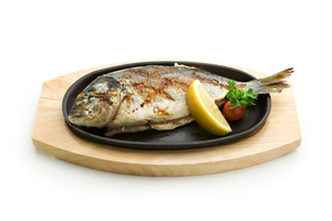 Как приготовить запеченную дораду (ВИДЕО)