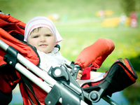 Детские коляски тормозят развитие ребенка