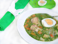 Рыбный суп с овощами и шпинатом