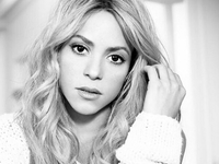 Шакира презентовала новый клип: У певицы на голове горит фата