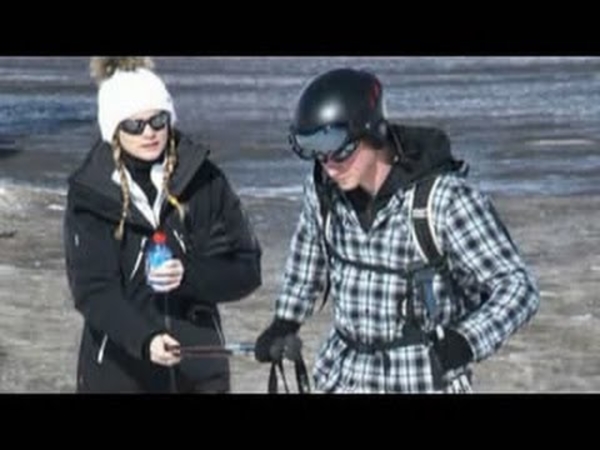 Принц Гарри с девушкой Крессидой Бонас проводят отпуск в Казахстане