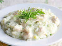 Сливочное ризотто с курицей и укропом