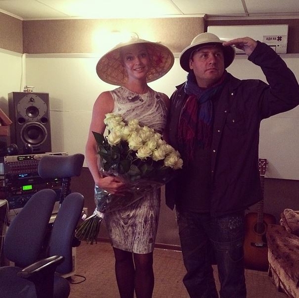 Балерина Анастасия Волочкова записала новую песню