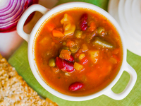 Минестроне с кукурузой и фасолью