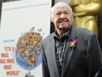 Звезда Завтрака у Тиффани умер в возрасте 93 лет