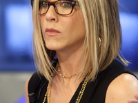 Макияж и очки: Уроки красоты от звезд