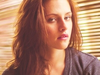 Кристен Стюарт окрасила волосы в рыжий цвет