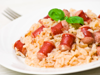 Джамбалайя с копчеными колбасками