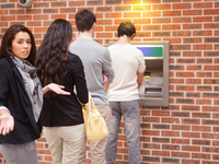 Как скоротать время в очереди