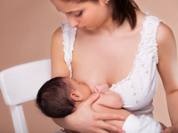 Как часто кормить ребенка грудью