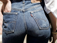 Как правильно стирать джинсы