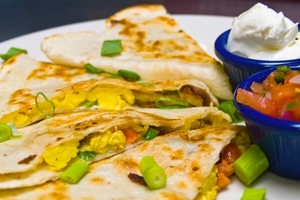 Как устроить пикник в мексиканском стиле (ВИДЕО)