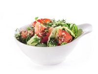 Салаты из молодой капусты: Три весенние идеи