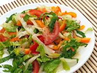 Салат из помидоров и сладкого перца