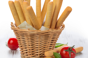 Как приготовить гриссини для итальянского пикника (ВИДЕО)