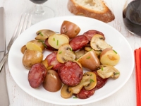 Что приготовить из колбасок: ТОП-5 рецептов