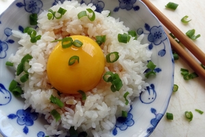 Как приготовить японский рис с яйцом (ВИДЕО)