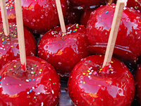 Яблоки в карамели