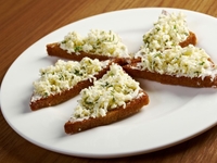 Творог с зеленью на завтрак: ТОП-3 вкусные идеи