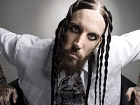 Гитариста группы Korn госпитализировали в Красноярске