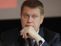 Известный российский телеведущий попал в аварию