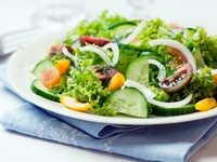 Простые салаты из огурцов: ТОП-5 рецептов