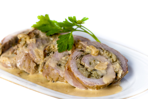 Как приготовить мясные рулетики (ВИДЕО)