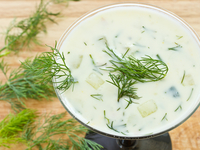 Холодный огуречный суп с картофелем