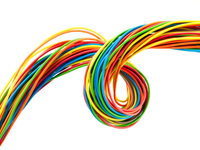 Как задекорировать провода, которые портят интерьер