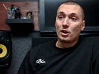 Рэпер Рома Жиган получил год тюрьмы