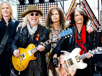 Группа Aerosmith отменила киевский концерт