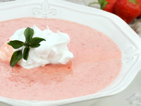 Как приготовить десертный клубничный суп