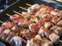 Как замариновать мясо для шашлыка