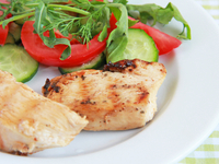 Куриное филе на гриле в соевом маринаде