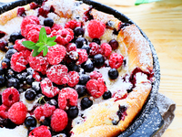 Датские оладьи с летними ягодами