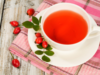 Узвар из шиповника и лимона