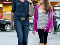 ТОП-10 звезд, которые рожали дома