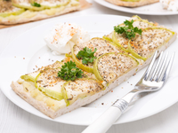 Несладкий пирог с кабачками и сыром