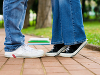 Какую обувь купить подростку