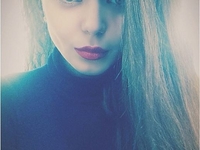 18-летняя Алина Гросу удивила ярким макияжем