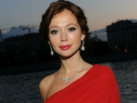 Звезда сериала Кадетство Елена Захарова ждет ребенка